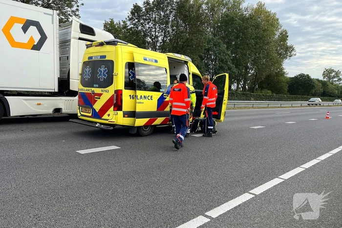 Traumahelikopter landt op provinciale weg wegens ongeval