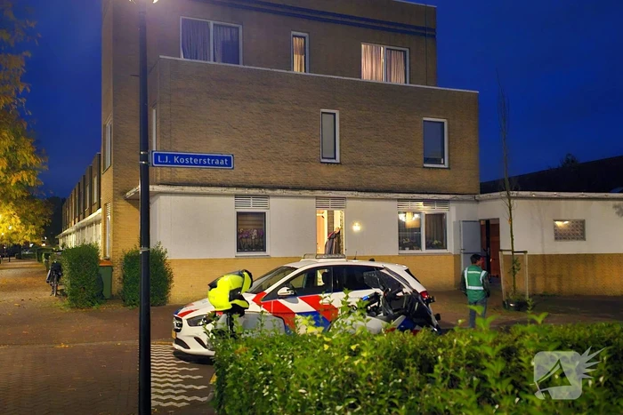 Politie bemiddeld conflict in woning