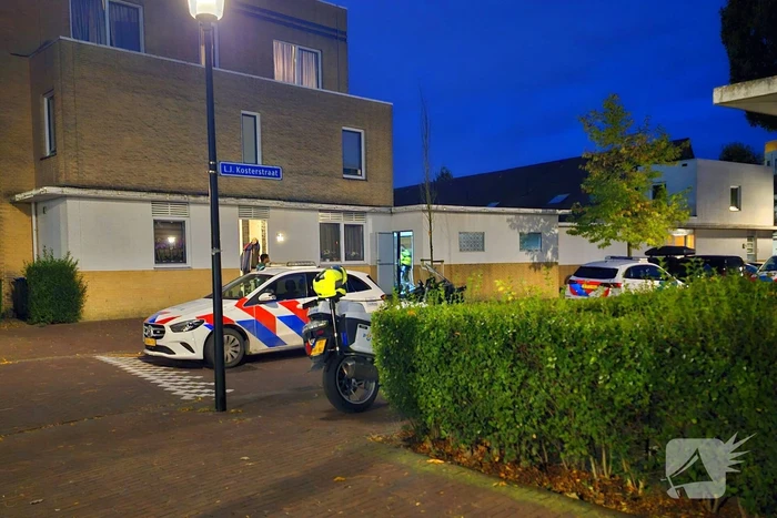 Politie bemiddeld conflict in woning