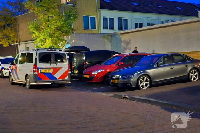 Politie bemiddeld conflict in woning