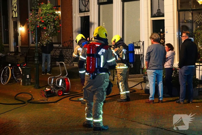 Brand in winkelpand snel onder controle