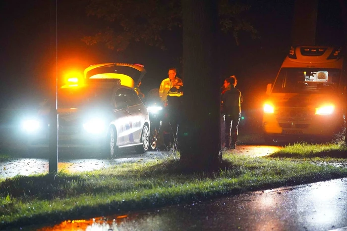 Scooterrijdster onderuit tijdens slecht weer