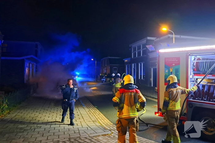 Opnieuw brand in geparkeerde auto