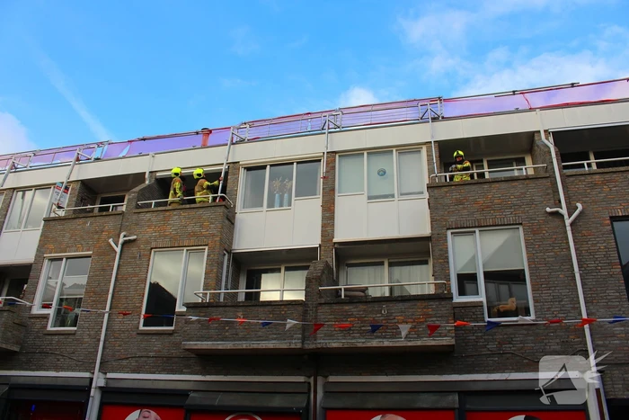 Steigerdeel losgeraakt door harde wind