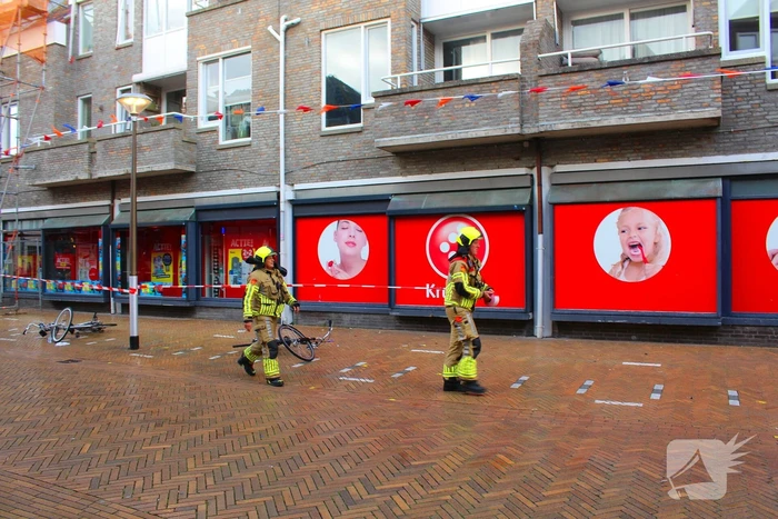 Steigerdeel losgeraakt door harde wind