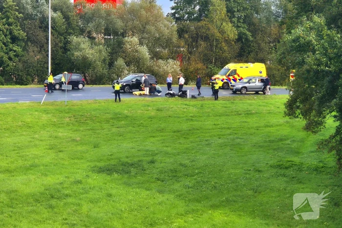 Motorrijder onderuit op afrit