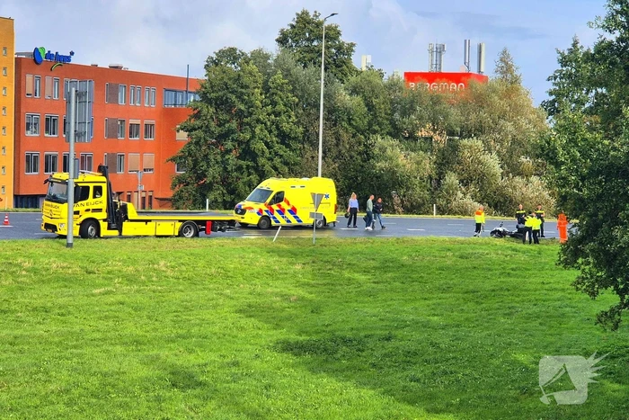 Motorrijder onderuit op afrit