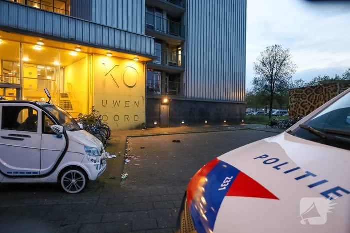 Politie doet onderzoek naar overval op een woning
