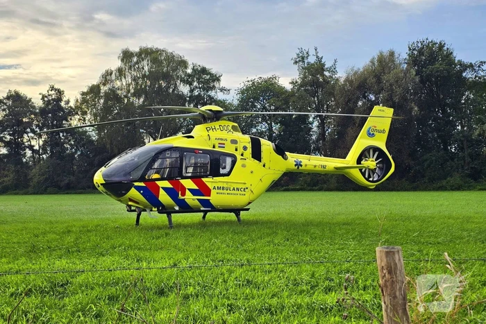 Medische hulp met traumahelikopter en brandweer