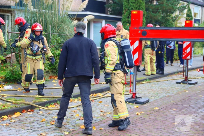 Flinke rookontwikkeling door brand in woning