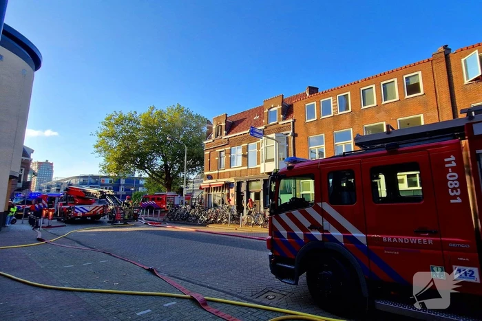 Woning uitgebrand ondanks grote inzet brandweerlieden