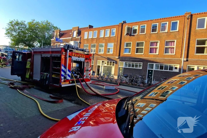 Woning uitgebrand ondanks grote inzet brandweerlieden