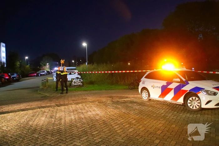 Luchtbehandelingskast bij slooppand vliegt in brand