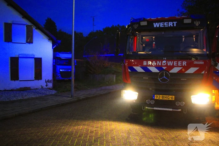 Rook uit kachel aangezien voor mogelijke woningbrand