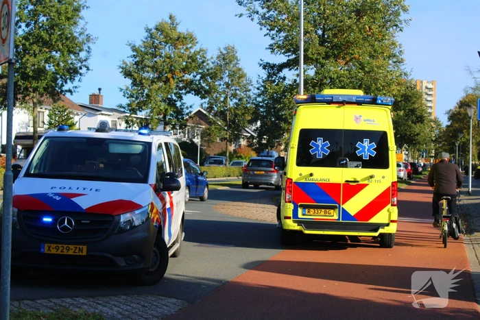 Fietser gewond bij aanrijding met bestelbus