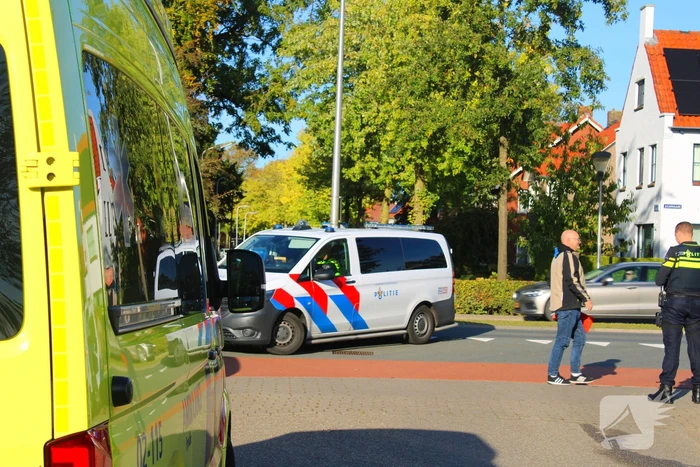 Fietser gewond bij aanrijding met bestelbus