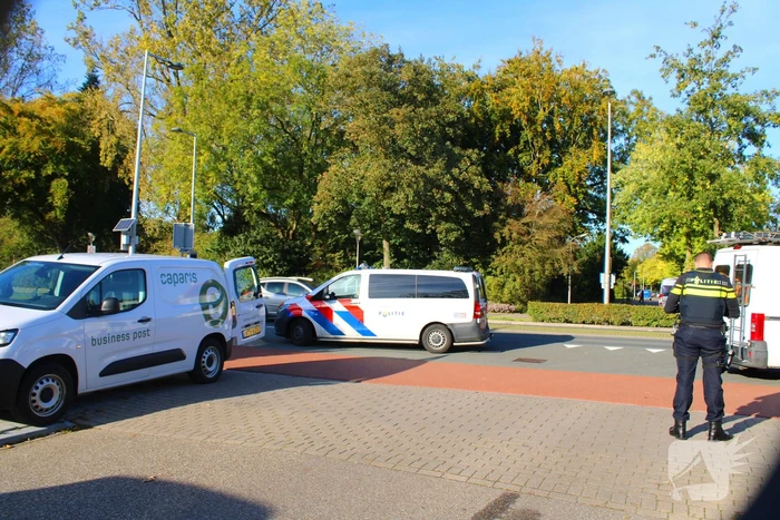 Fietser gewond bij aanrijding met bestelbus