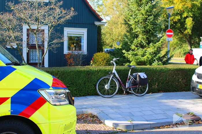 Fietser gewond bij aanrijding met bestelbus