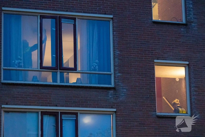Politie neemt scooter in beslag tijdens onderzoek in woning