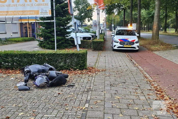 Scooter loopt flinke schade op bij ongeval