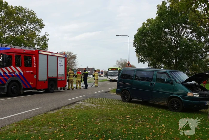 Brand in bestelbus tijden het rijden