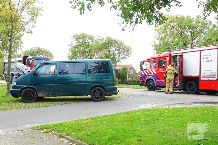 Brand in bestelbus tijden het rijden