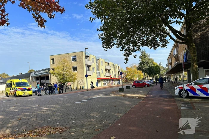 Twee fietser door onbekende oorzaak met elkaar in botsing