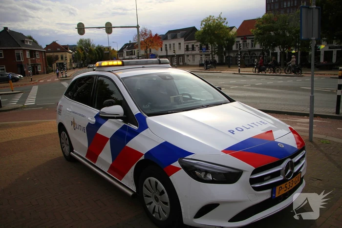 Twee fietsers met elkaar in botsing