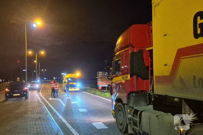 Motorrijder ten val na inhaalmanoeuvre