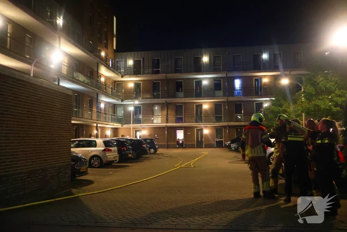 Flat ontruimd na explosie in appartement