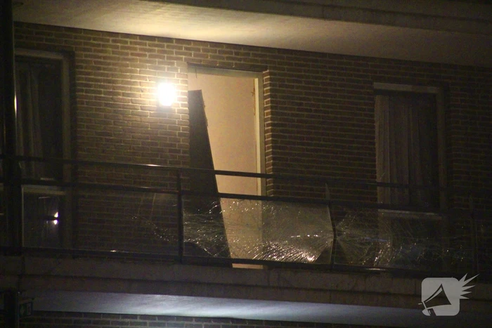 Flat ontruimd na explosie in appartement