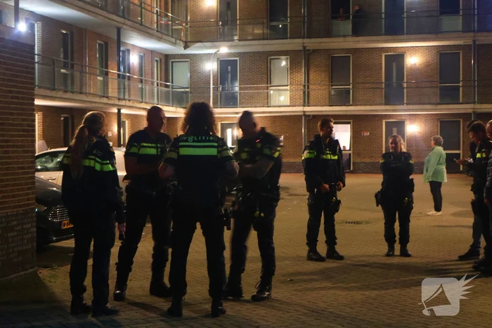 Flat ontruimd na explosie in appartement