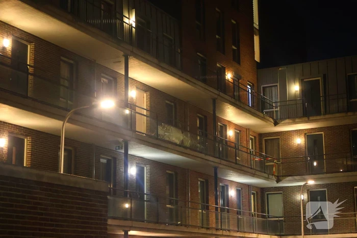 Flat ontruimd na explosie in appartement
