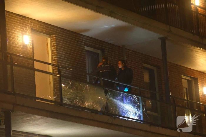 Flat ontruimd na explosie in appartement