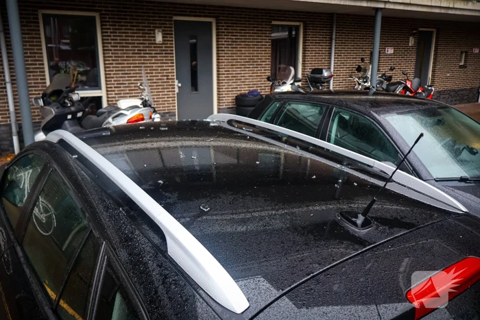 Schade van nachtelijke explosie goed te zien