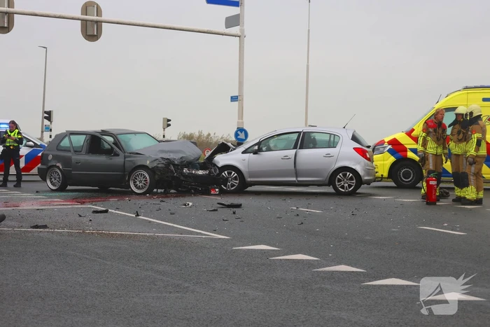 Meerdere voertuigen betrokken bij aanrijding