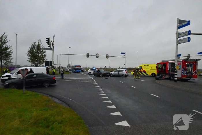 Meerdere voertuigen betrokken bij aanrijding
