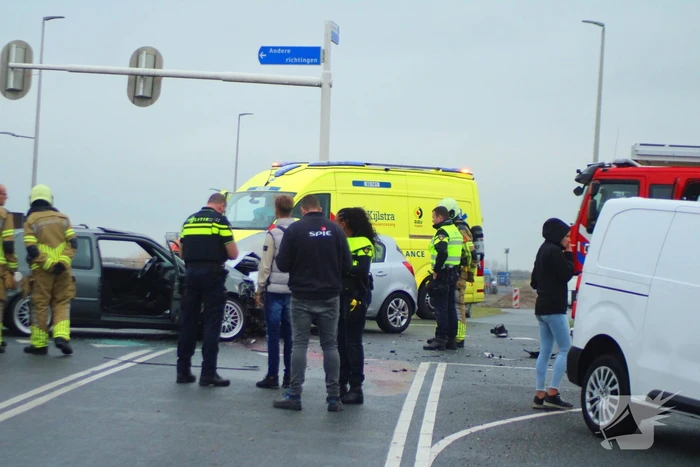Meerdere voertuigen betrokken bij aanrijding