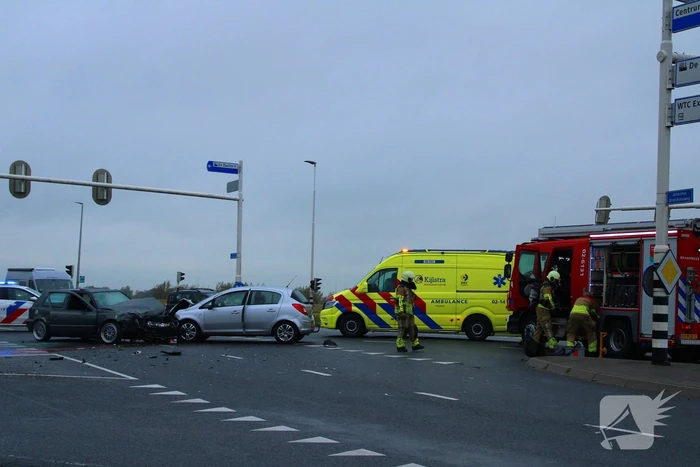 Meerdere voertuigen betrokken bij aanrijding