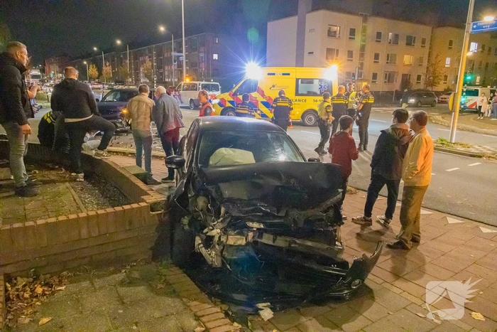 Enorme ravage bij ongeval op kruising