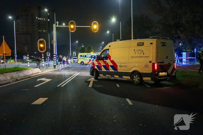 Twee scooterrijders zwaargewond bij aanrijding