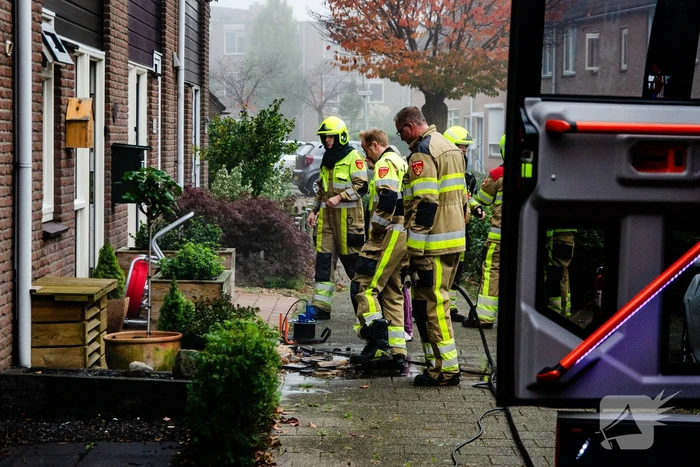 Houtkachel veroorzaakt rookontwikkeling in woning