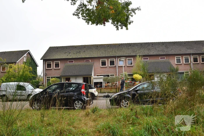 Politie doet onderzoek naar de toedracht van explosie in woning