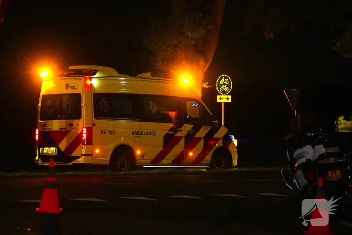 Motorrijder zwaargewond bij botsing met auto