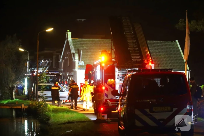 Auto totaal verwoest door brand