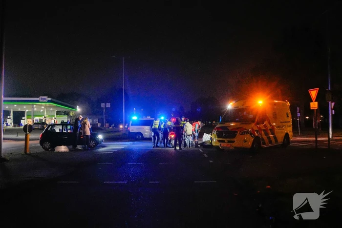 Scooterrijder gewond na ongeval met personenauto