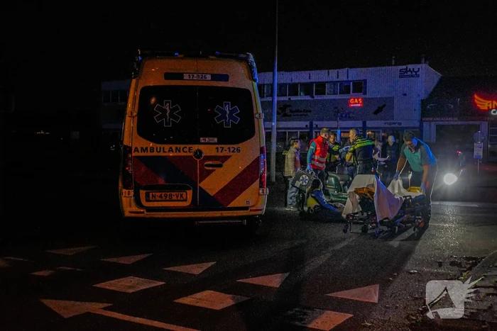 Scooterrijder gewond na ongeval met personenauto