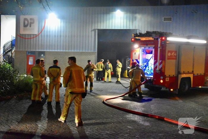 Stoom uit oven zorgt voor brandmelding op industrieterrein