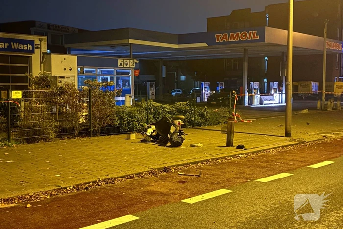 Bestuurder laat zwaargewonde scootmobieler achter