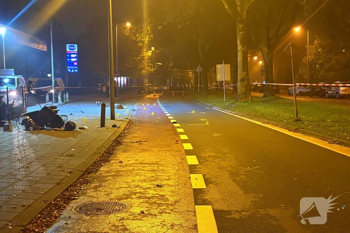 Bestuurder laat zwaargewonde scootmobieler achter